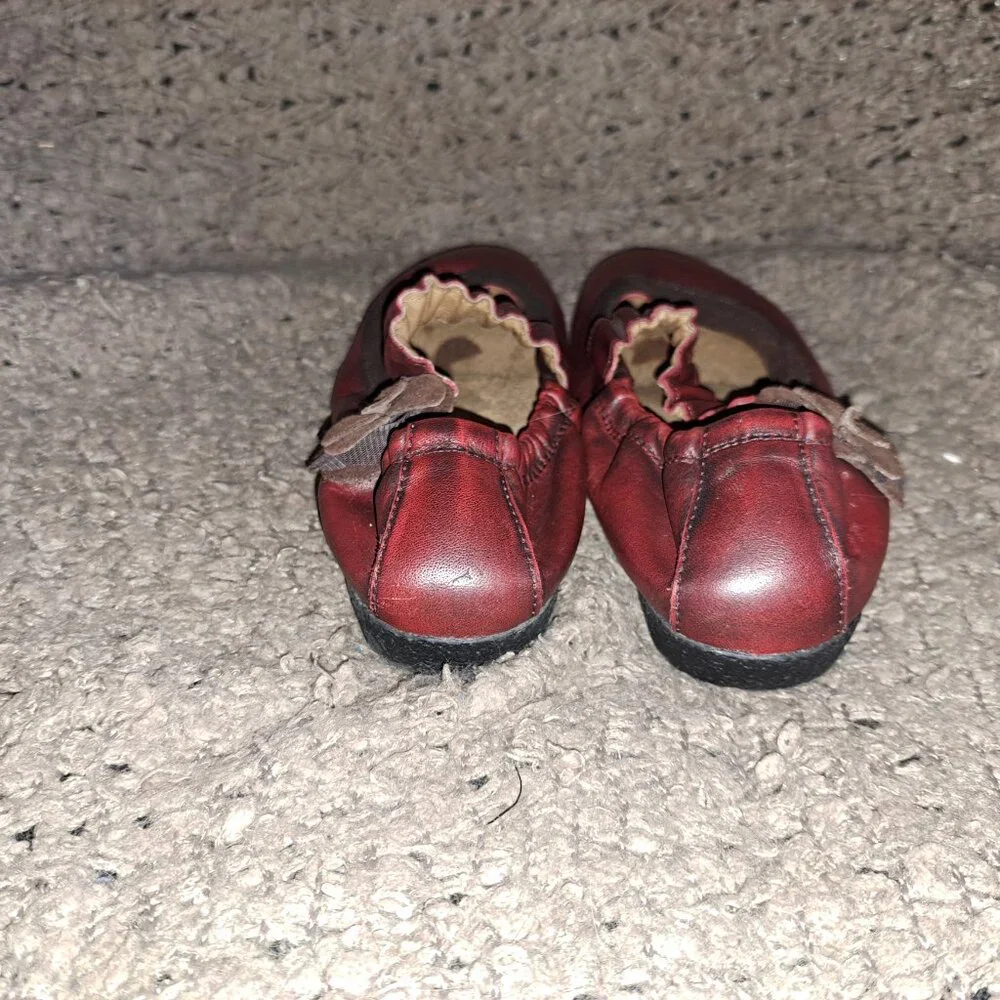 TAOS-Mary Jane Ballet Flat Size-Red Leather Flower Strap-SZ 37-Excellent